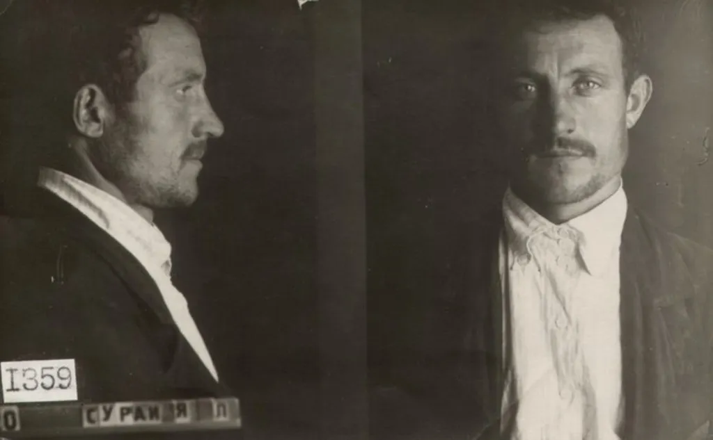 Яков Леонтьевич Сурай Родился в 1903 г. Место рождения: Черниговская обл., Иваницкий р-н, д. Ряшки. Яков Леонтьевич Сурай Родился в 1903 г. Место рождения: Черниговская обл., Иваницкий р-н, д. Ряшки.