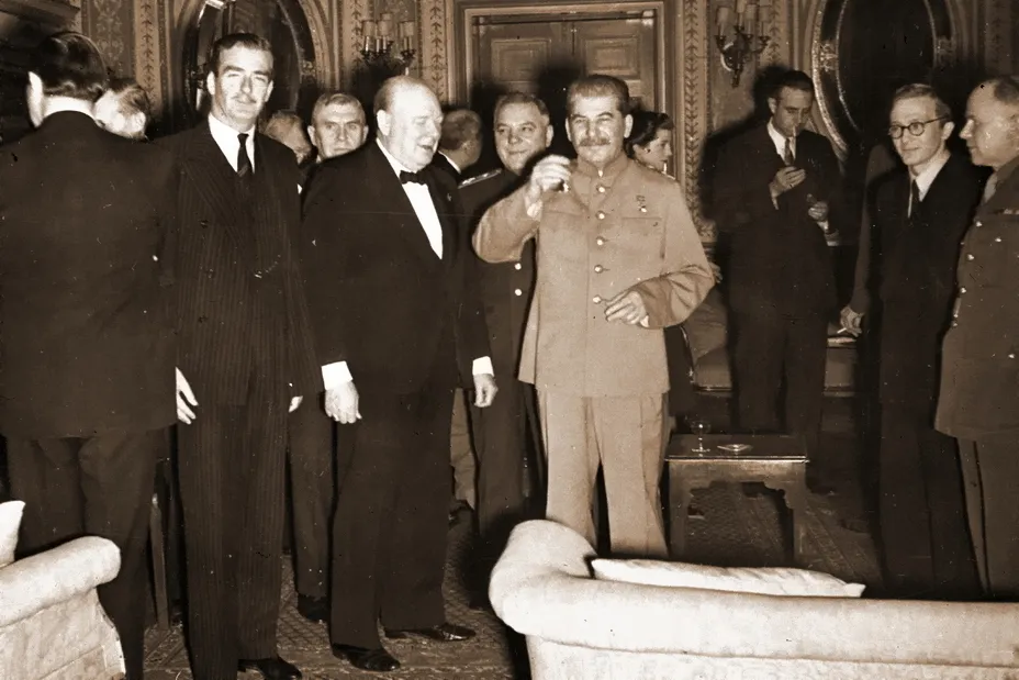 Stalin sprach einen der Toasts auf Churchills Geburtstag aus.