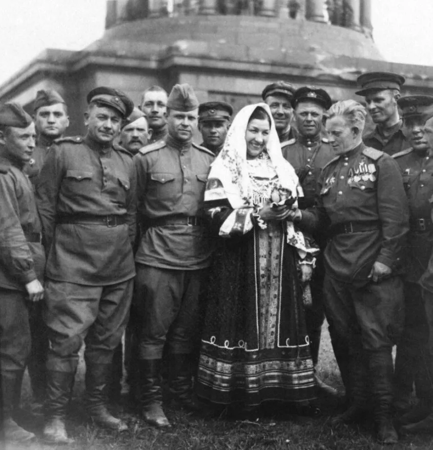 Лидия Русланова