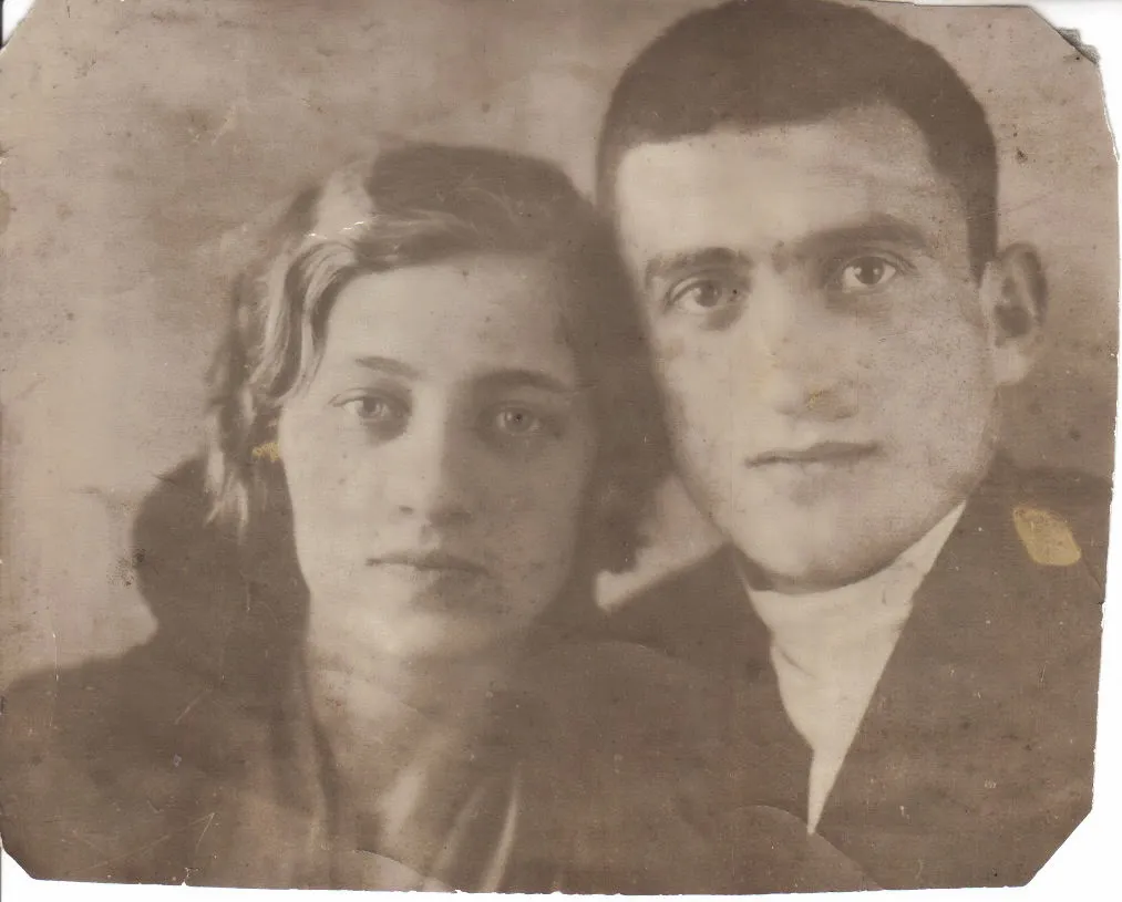 Евгения Николаевна Рудоменко и Рогозин Александр Михайлович. Шура с женой Женей. Евгения Николаевна Рудоменко и Рогозин Александр Михайлович. Шура с женой Женей.